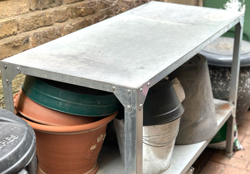 potting table